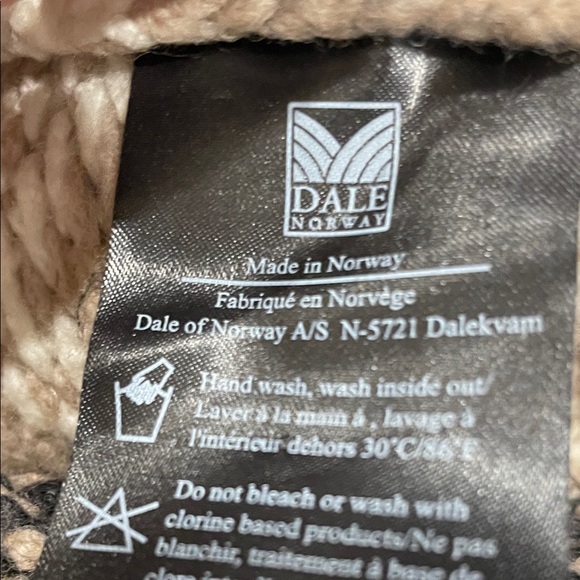 Dale of Norway Beige and Brown Knit Hat - Picture 4 of 5